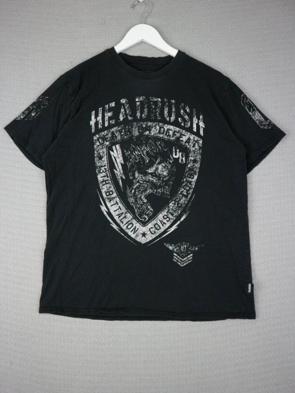 Headrush Brand Distressed Graphic Tee Mens Medium Black Y2K streetwear